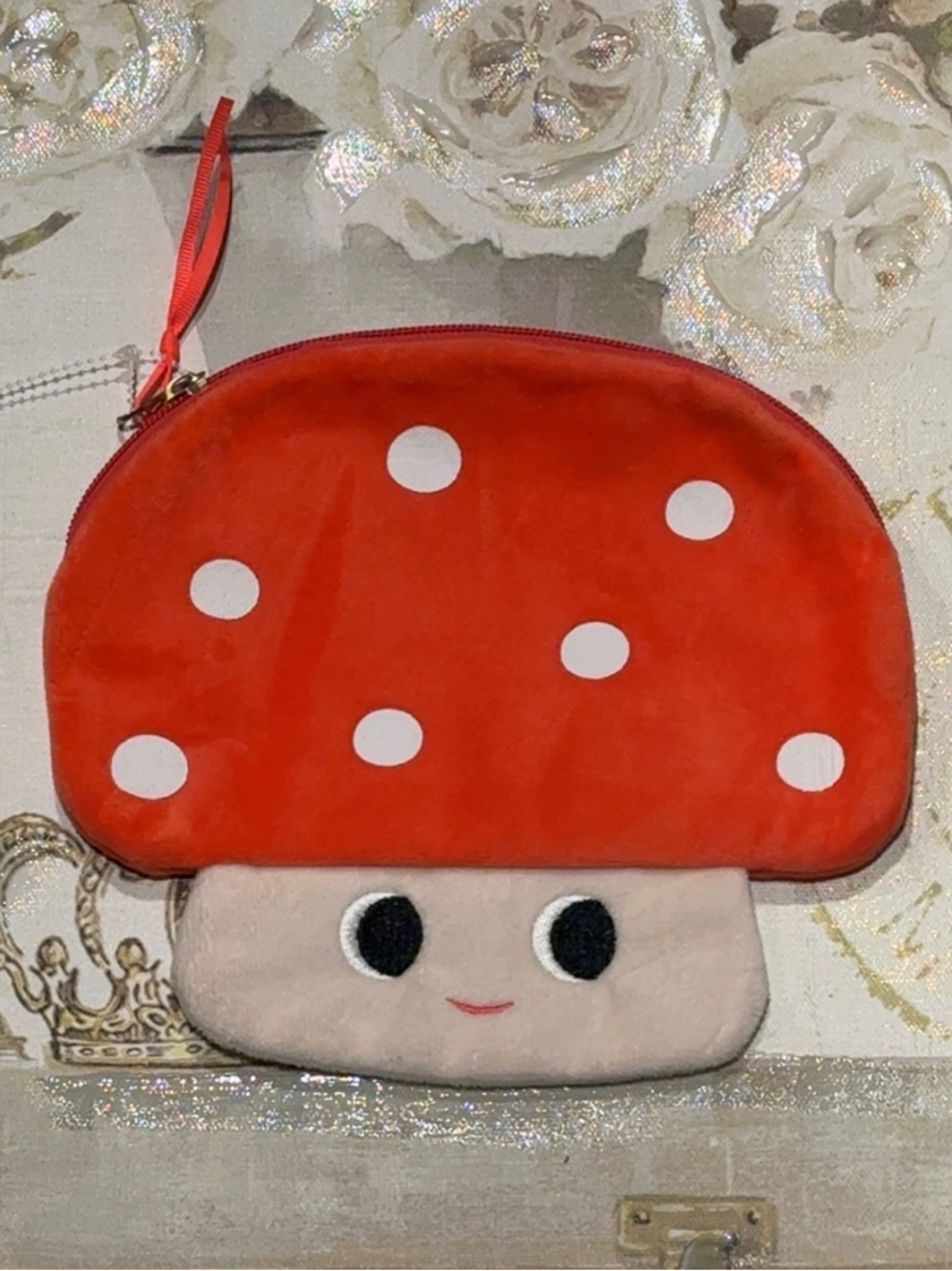 NWOT Super cute and fun mushroom pouch/cosmetic bag